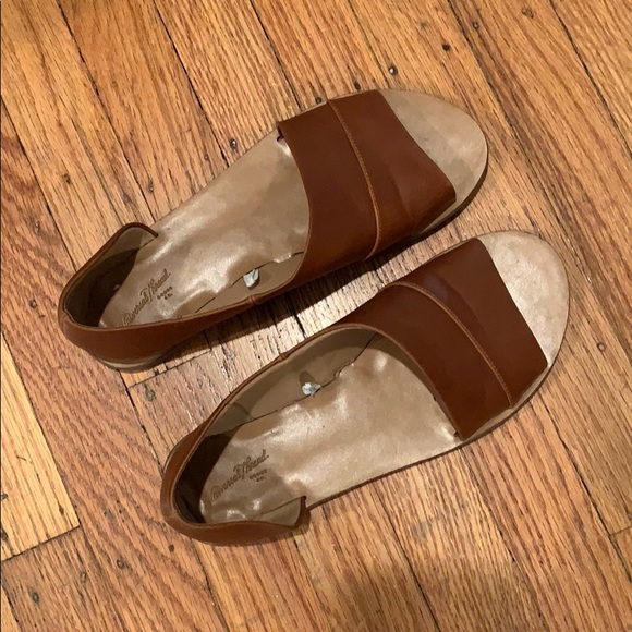 Universal Thread brown wrap sandals - Picture 2 of 5